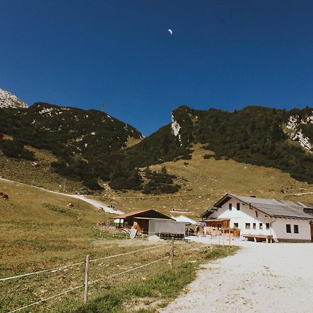Hochalm-Premium-Campingfass Auf 1705 M, No Car Access Гармиш-Партенкирхен Экстерьер фото