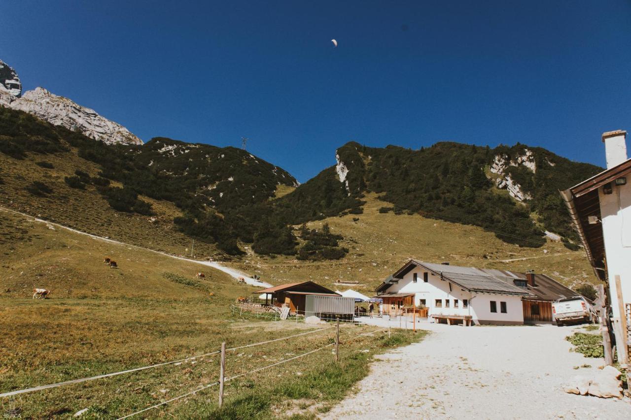 Hochalm-Premium-Campingfass Auf 1705 M, No Car Access Гармиш-Партенкирхен Экстерьер фото